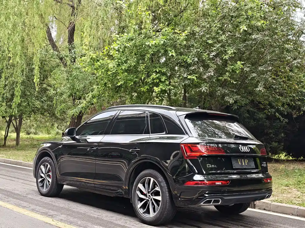 Audi Q5L 2025