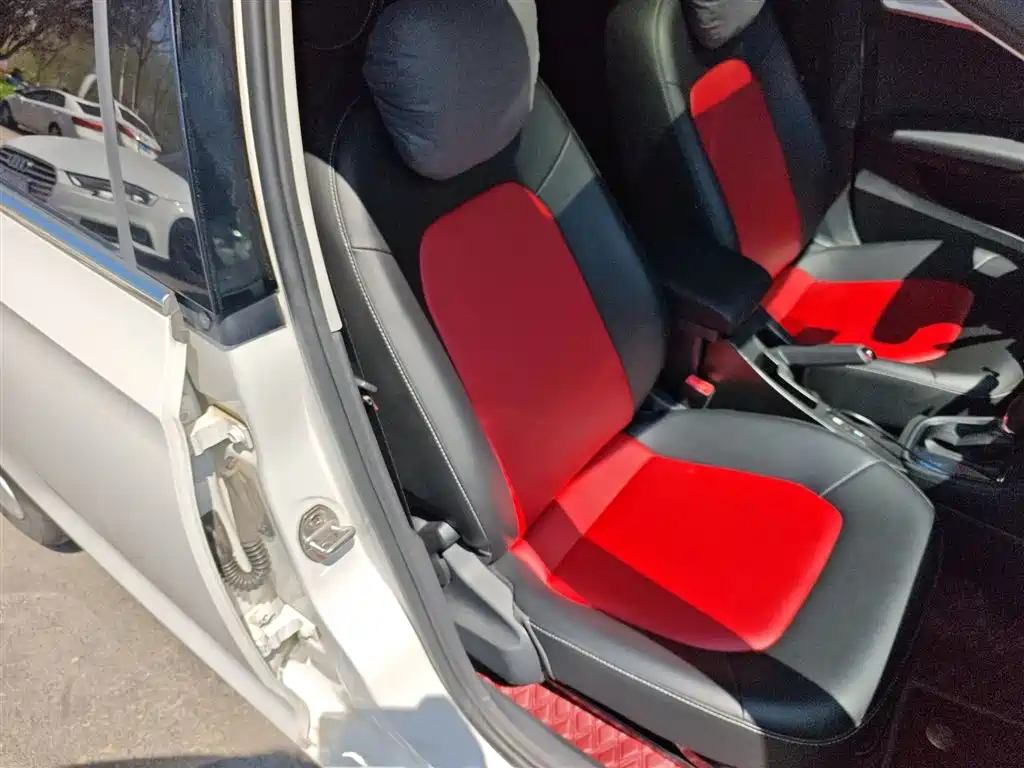 Skoda Rapid 2019 — фото 25