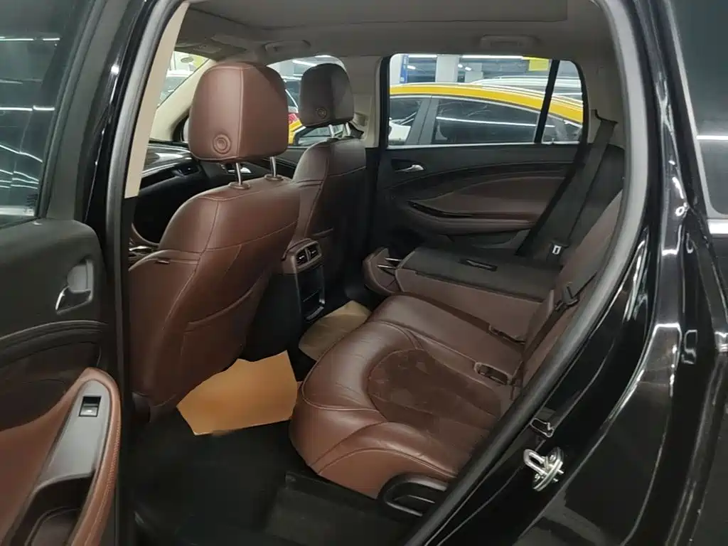 Buick Envision Plus 2017 — фото 17