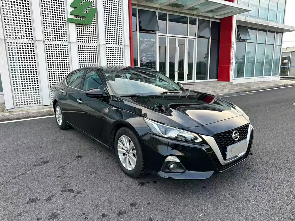 Nissan Teana 2022 — фото 20