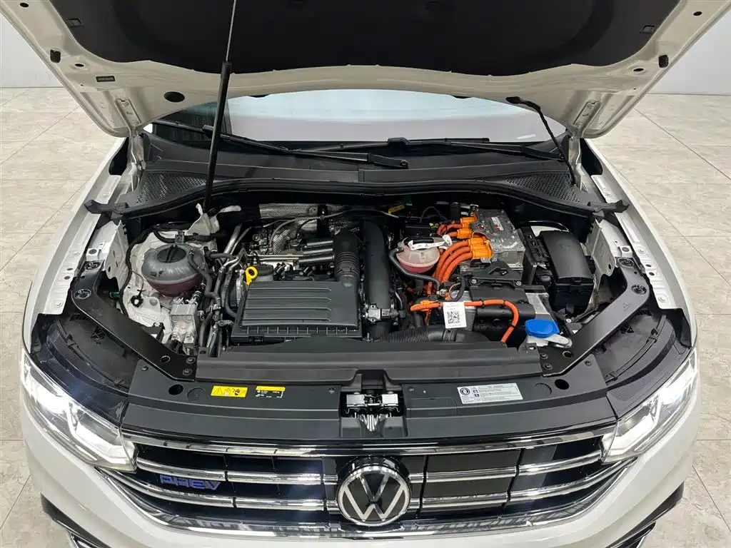Volkswagen Tiguan L PHEV 2022 — фото 21