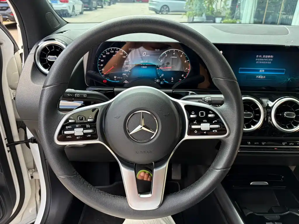 Mercedes-Benz GLA 2022 — фото 13