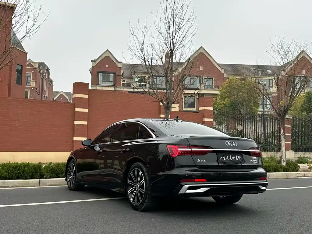 Audi A6L 2023 — фото 16