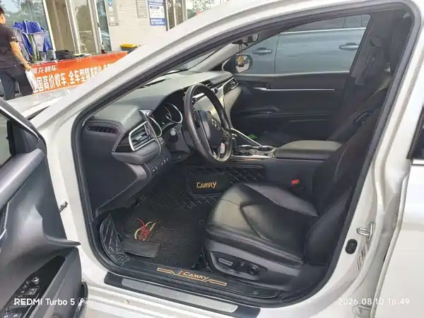 Toyota Camry 2021