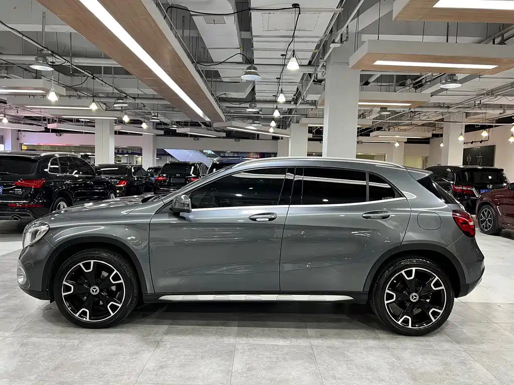 Mercedes-Benz GLA 2018 — фото 4