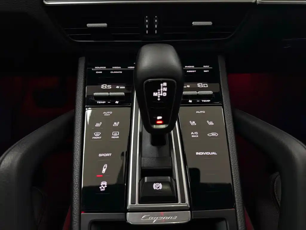 Porsche Cayenne 2019 — фото 14