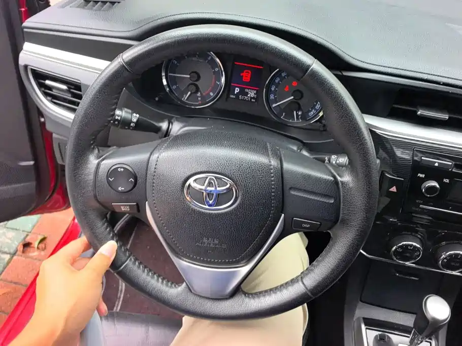 Toyota Corolla 2014 — фото 15