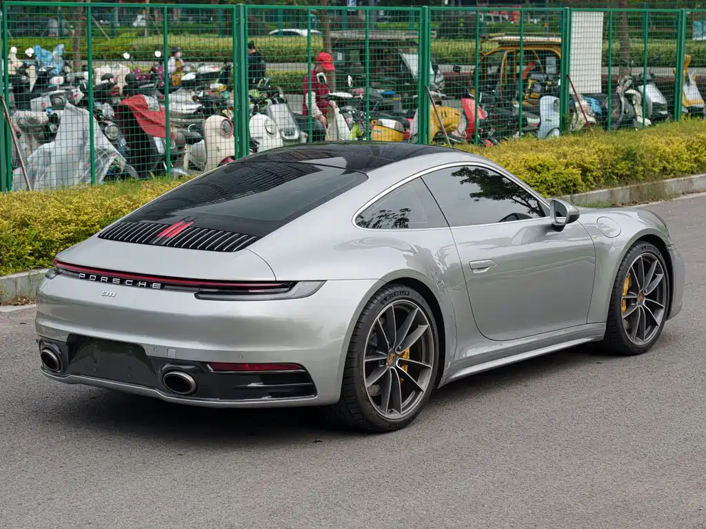 Porsche 911 2020