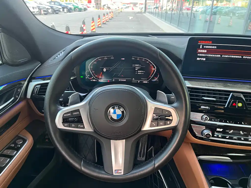 BMW 6 Series GT 2023 — фото 13