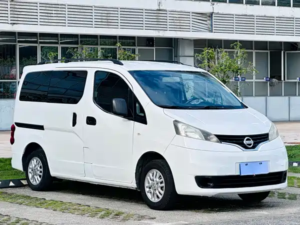 Nissan NV200 2013