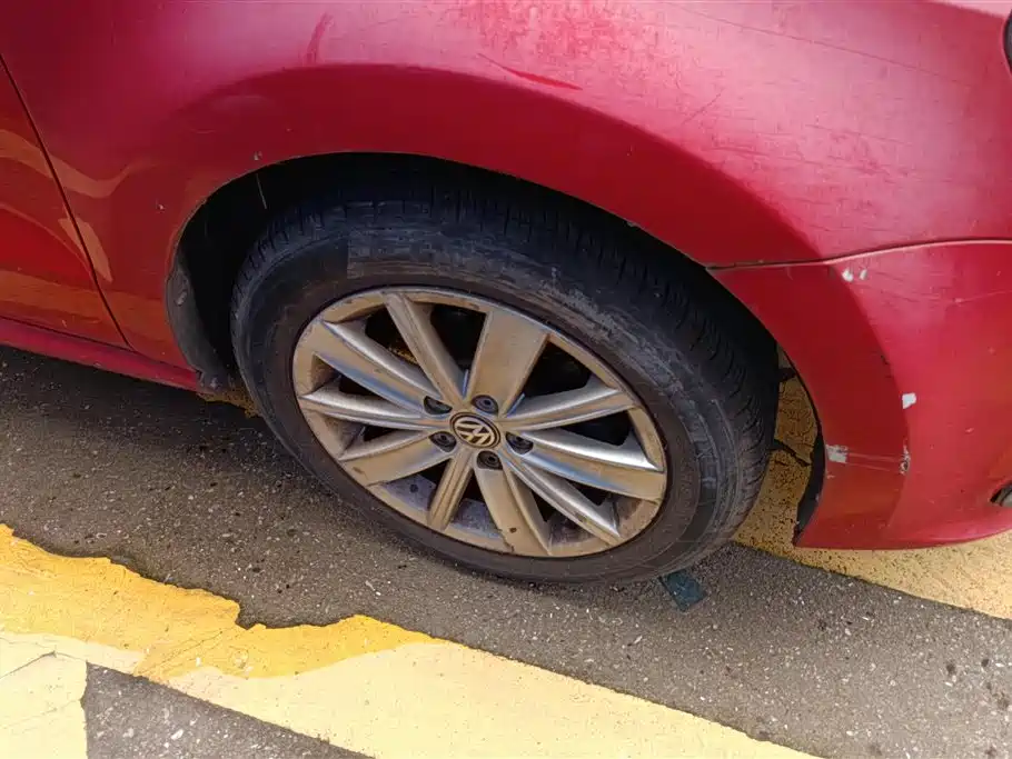 Volkswagen Polo 2015