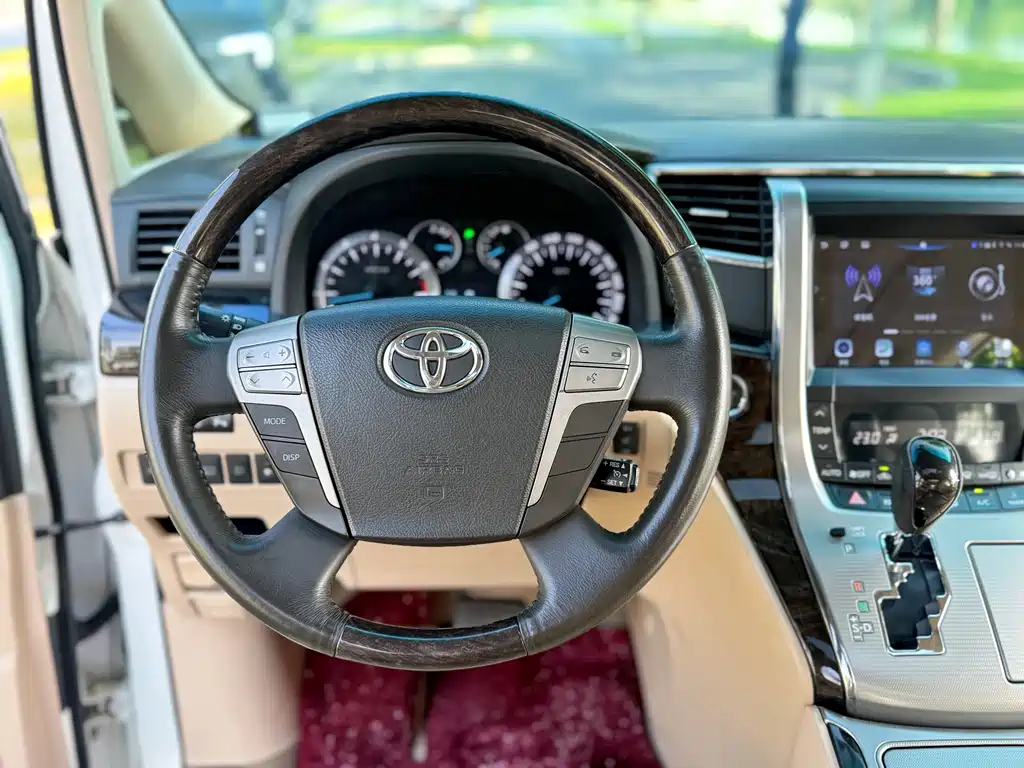 Toyota Alphard 2014 — фото 14