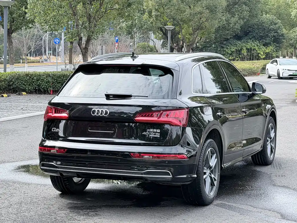 Audi Q5L 2019
