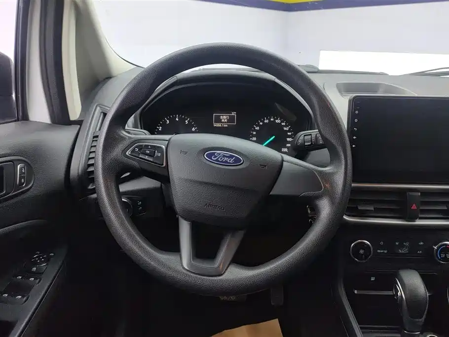 Ford Ecosport 2018 — фото 15