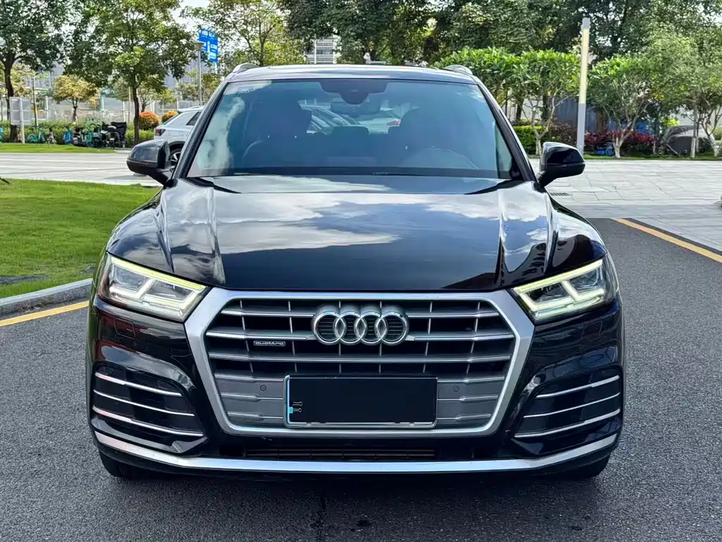 Audi Q5L 2020 — фото 2