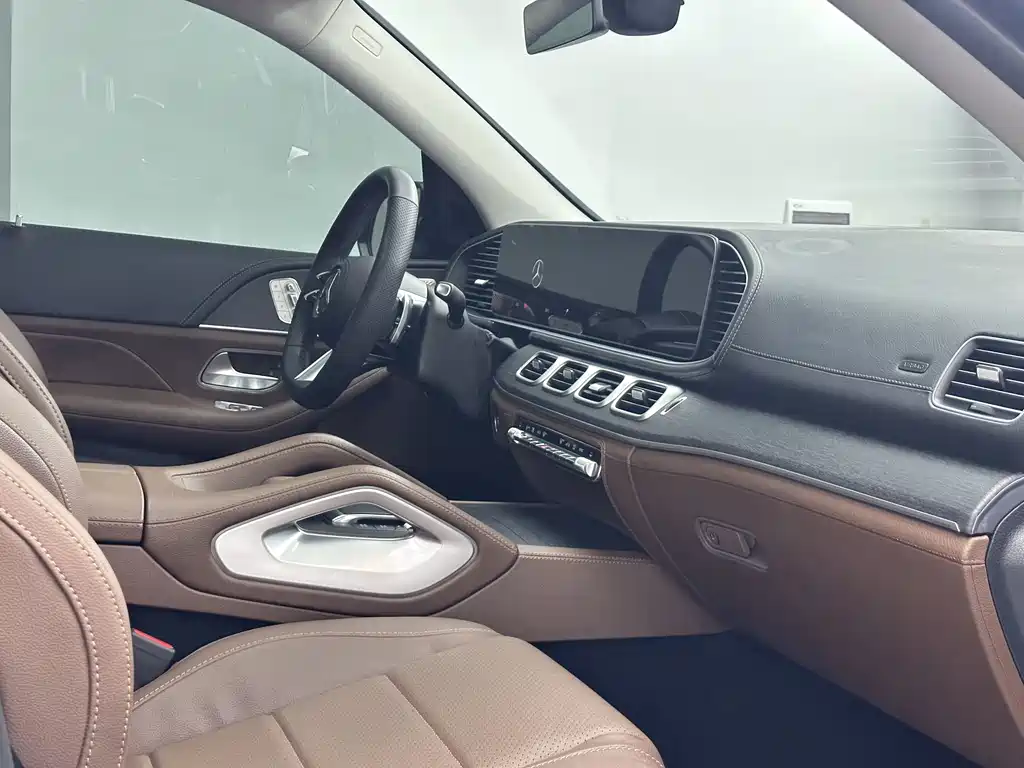 Mercedes-Benz GLS 2024 — фото 16