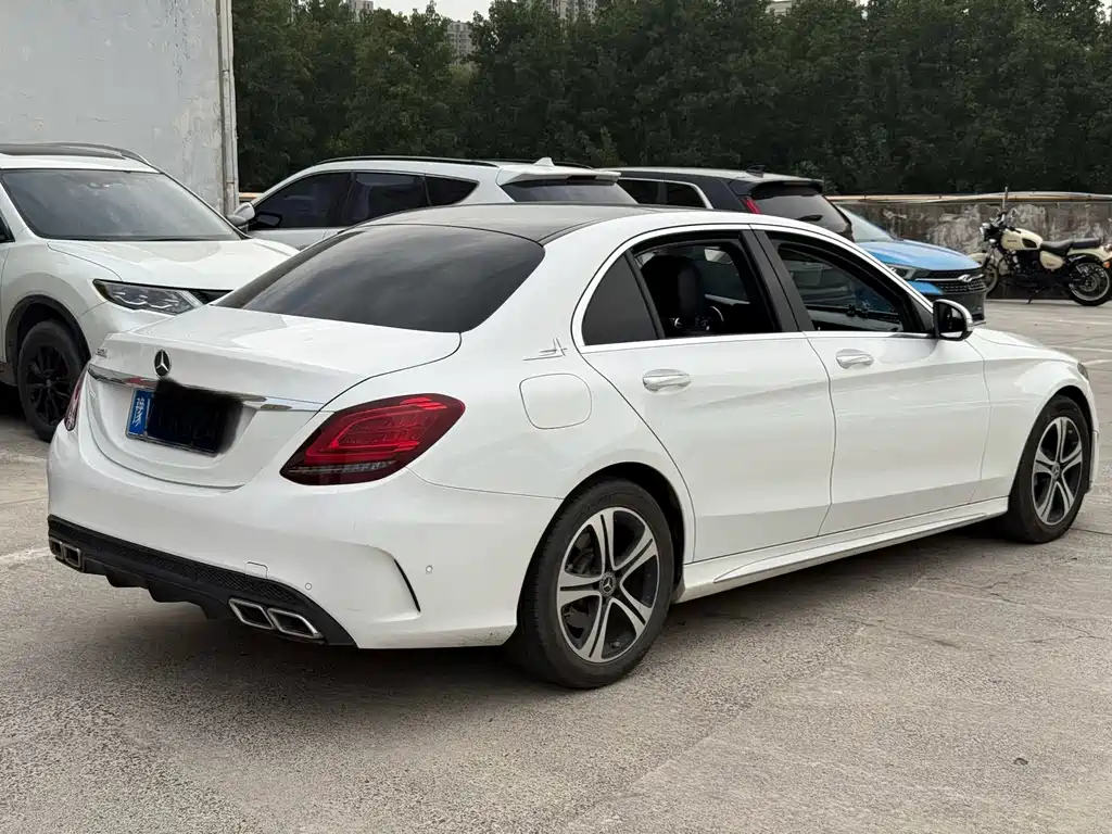 Mercedes-Benz C-Class 2020 — фото 10