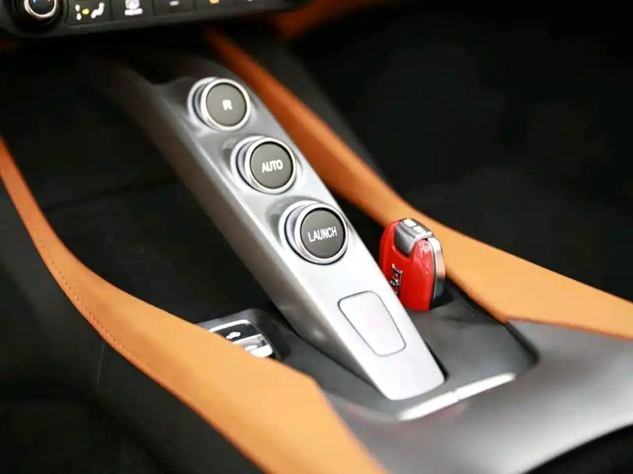 Ferrari Portofino 2022 — фото 10