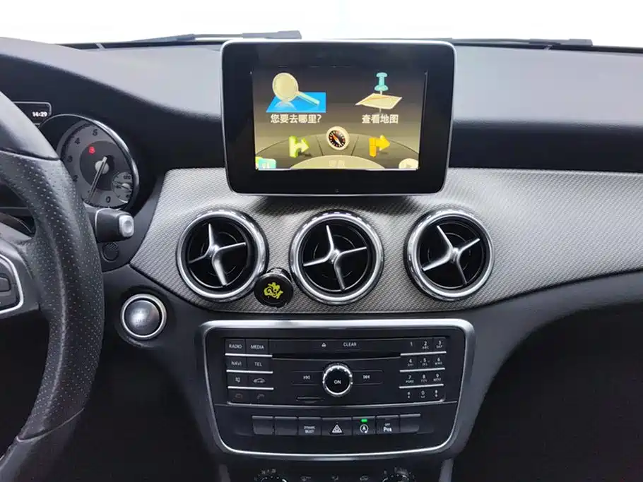 Mercedes-Benz GLA 2016 — фото 13