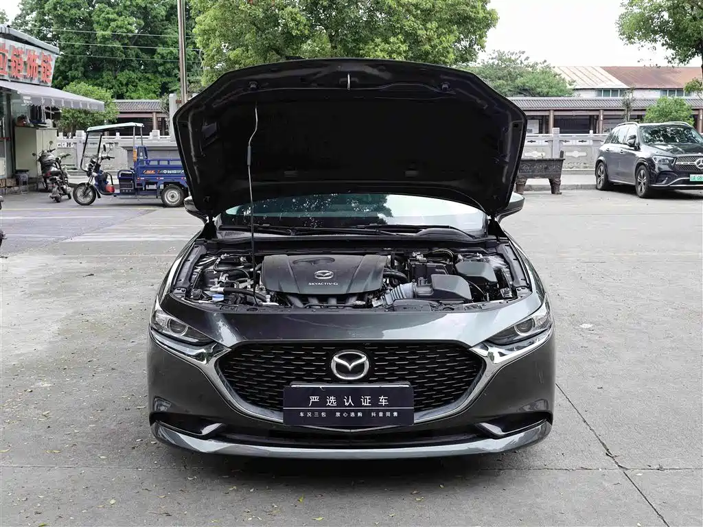 Mazda 3 Axela 2023 — фото 14