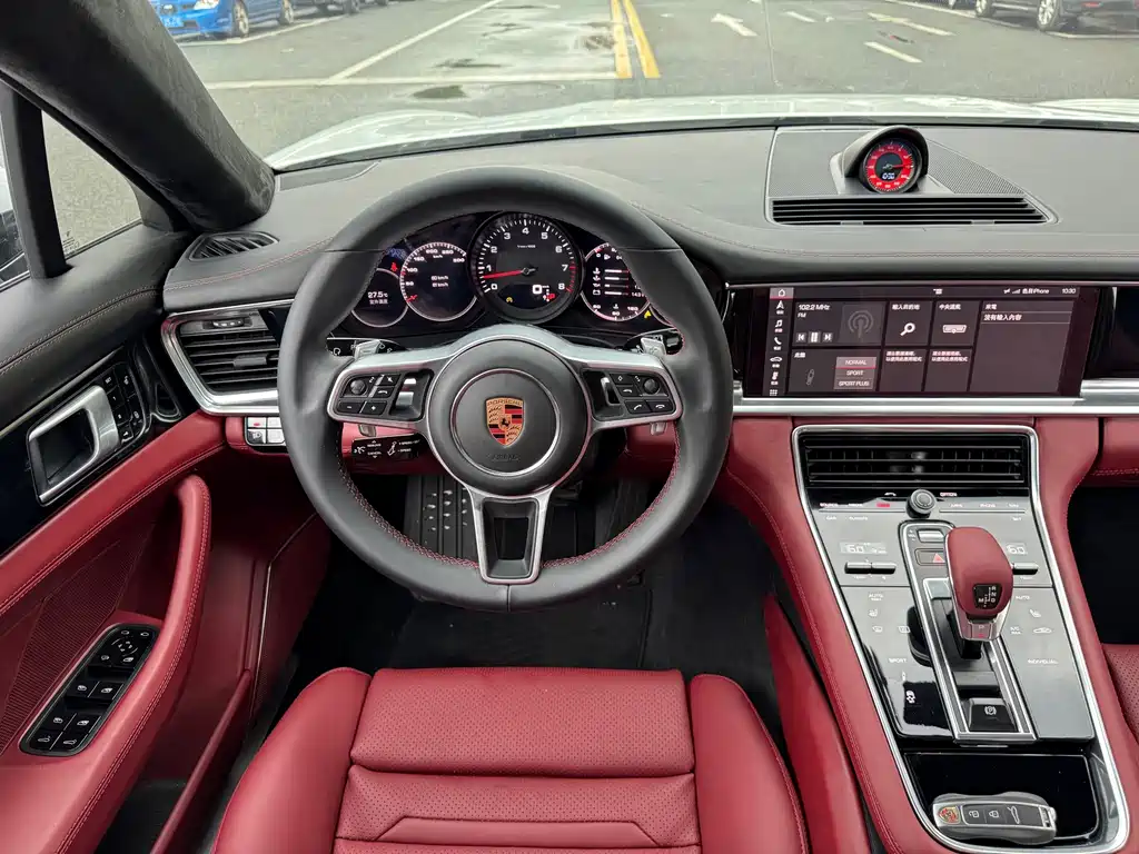 Porsche Panamera 2019 — фото 8