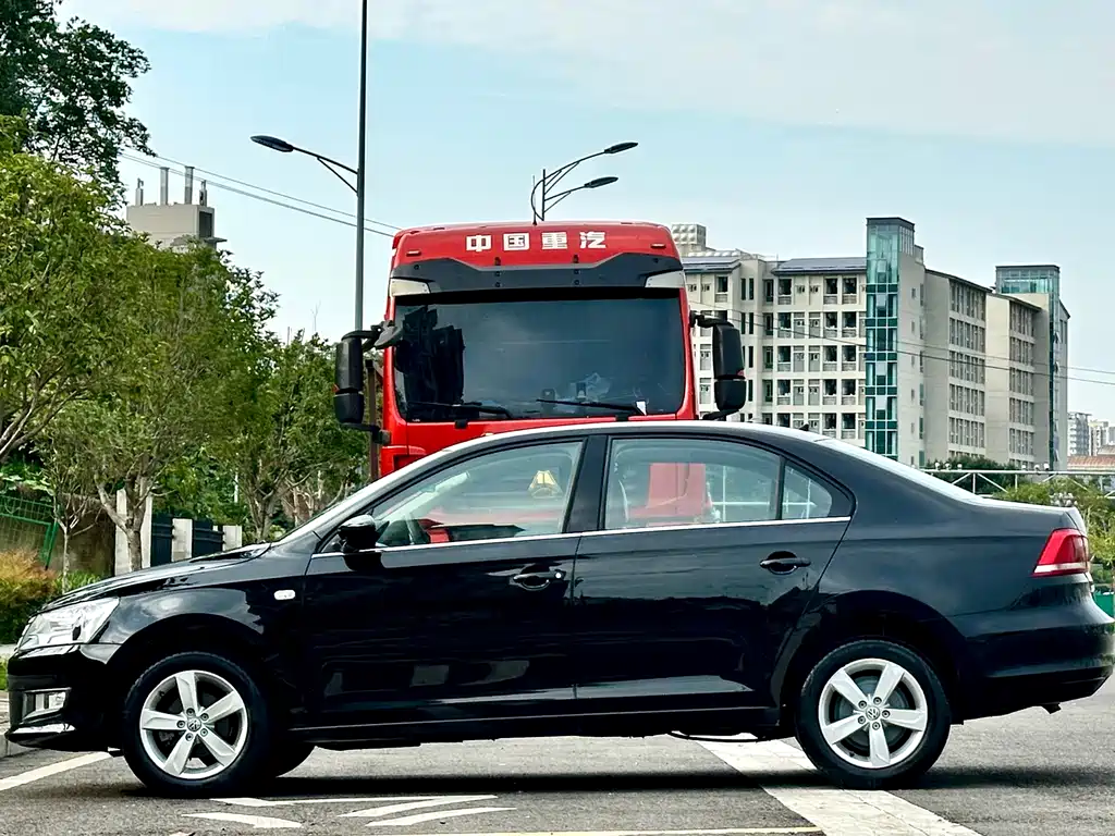 Volkswagen Santana 2015