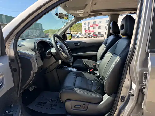 Nissan X-Trail 2010