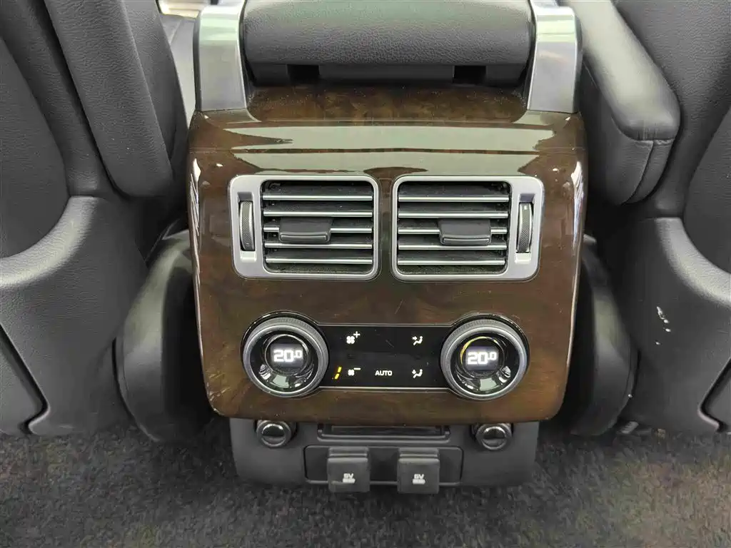 Land Rover Range Rover 2021 — фото 12
