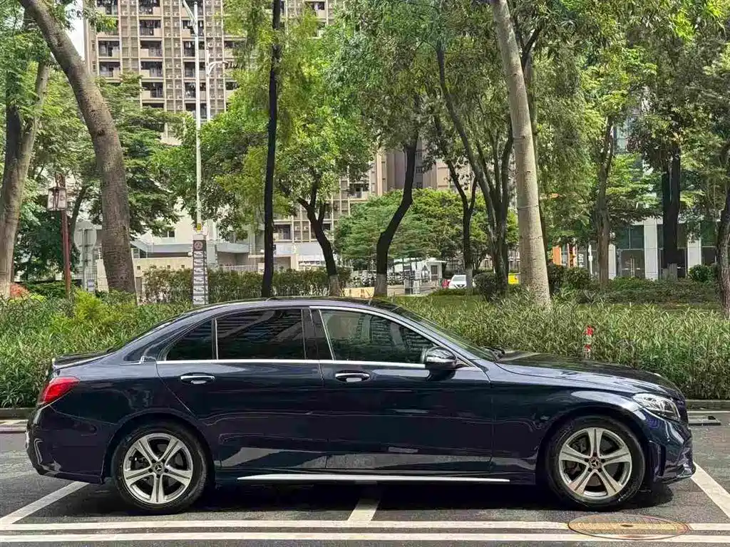 Mercedes-Benz C-Class 2019