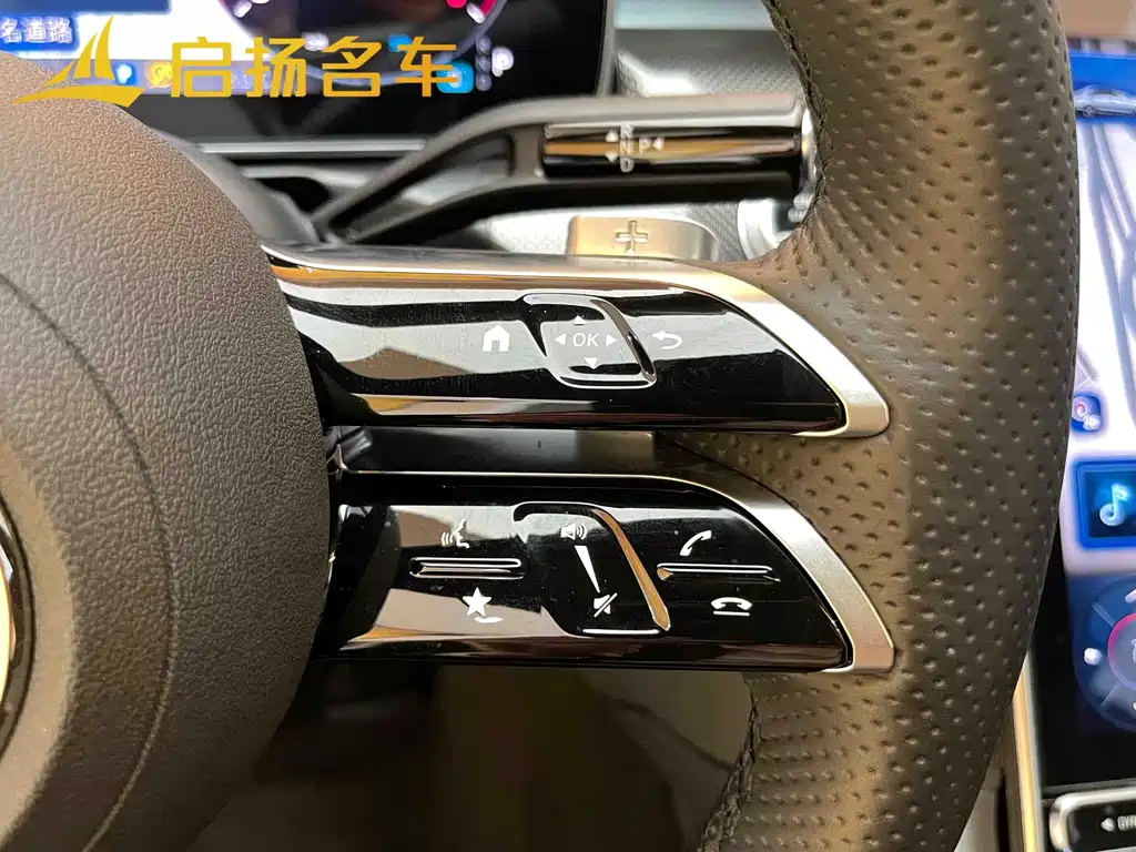 Mercedes-Benz C-Class 2024 — фото 11