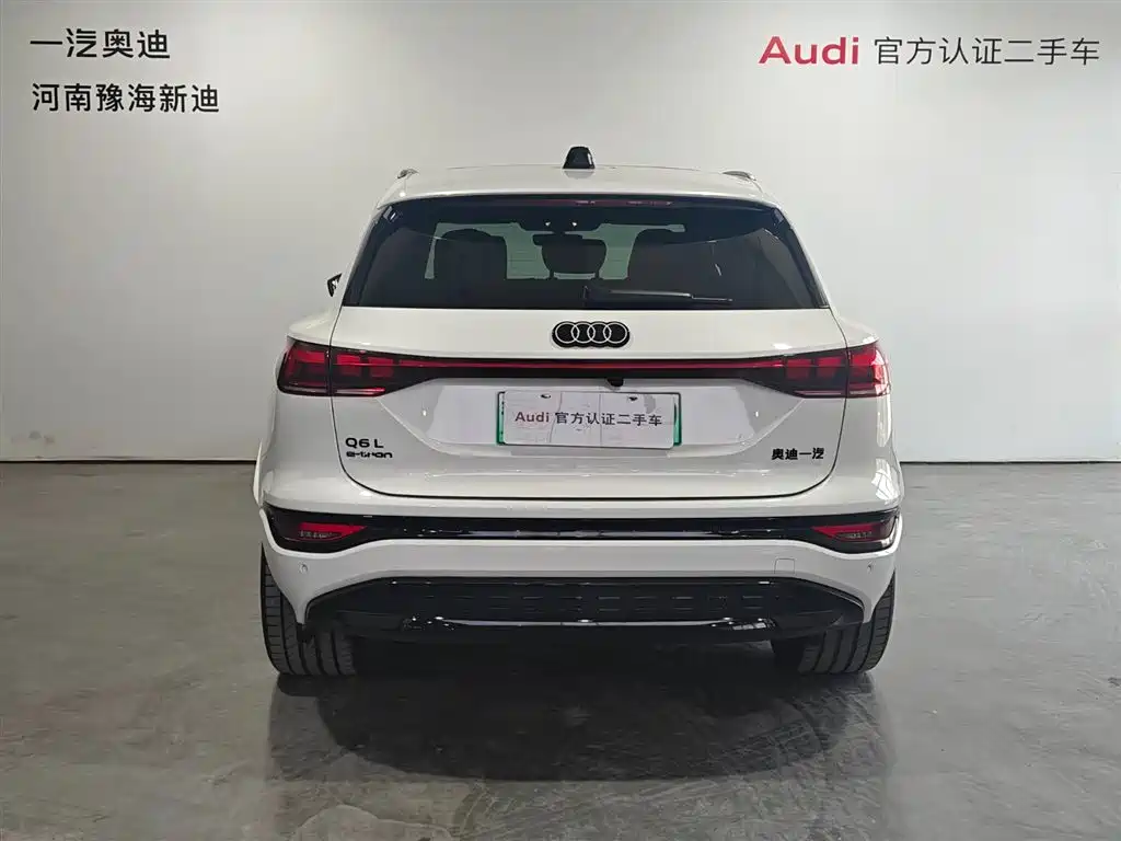 Audi Q6L e-tron 2025 — фото 17