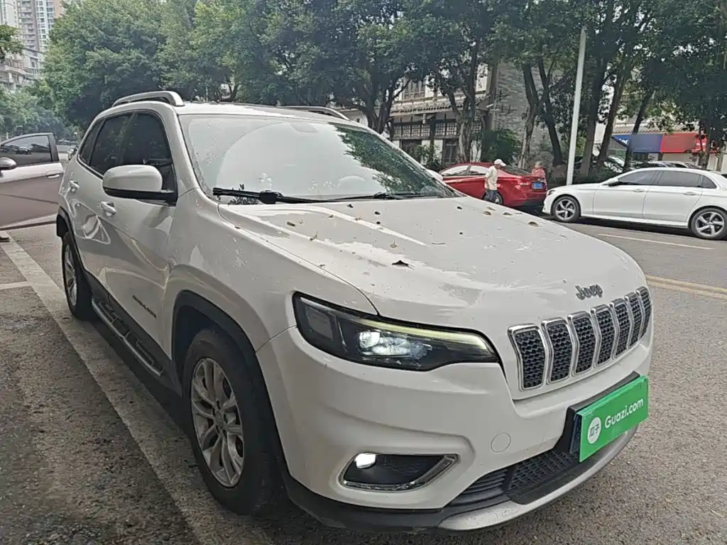 Jeep Cherokee 2019 — фото 4