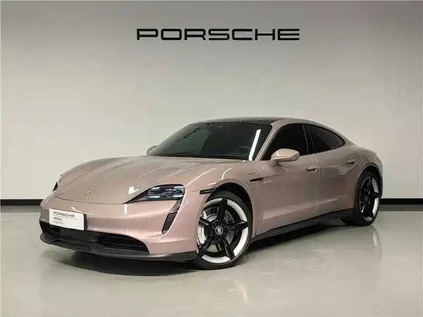 Porsche Taycan 2022