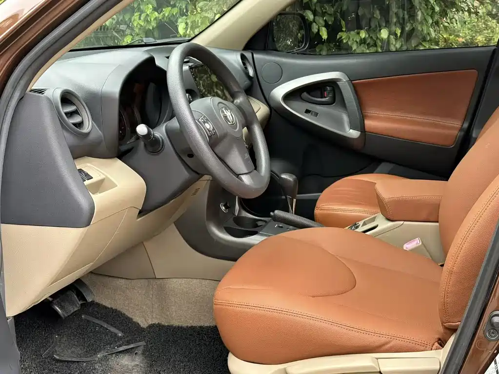 Toyota RAV4 2012
