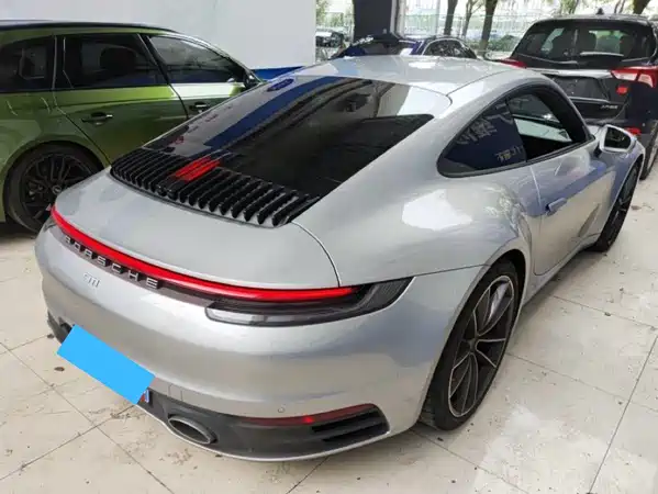 Porsche 911 2024