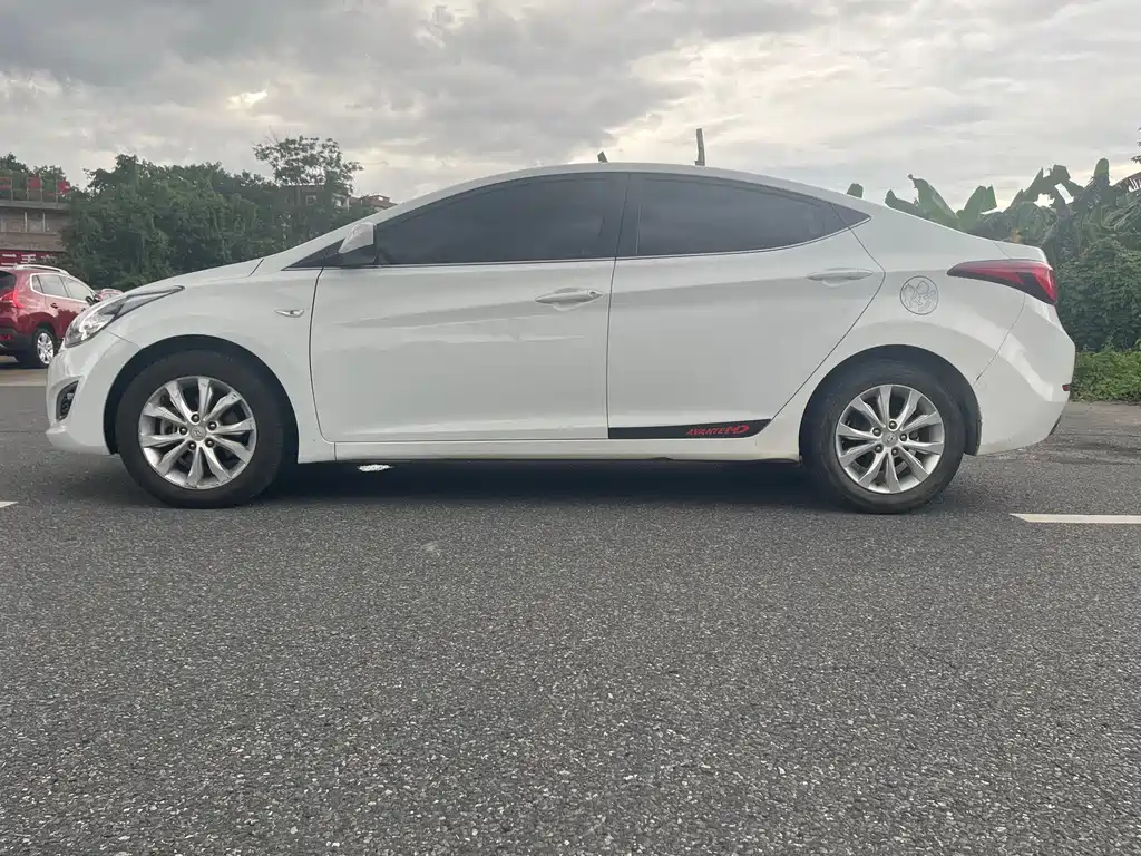 Hyundai Elantra 2017