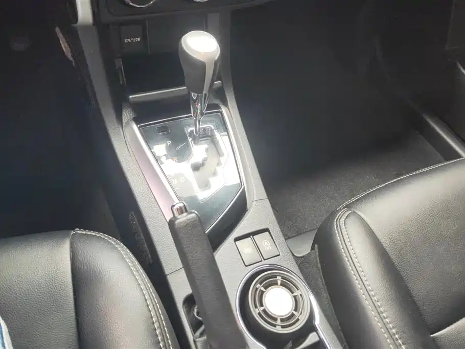 Toyota Corolla 2019 — фото 16