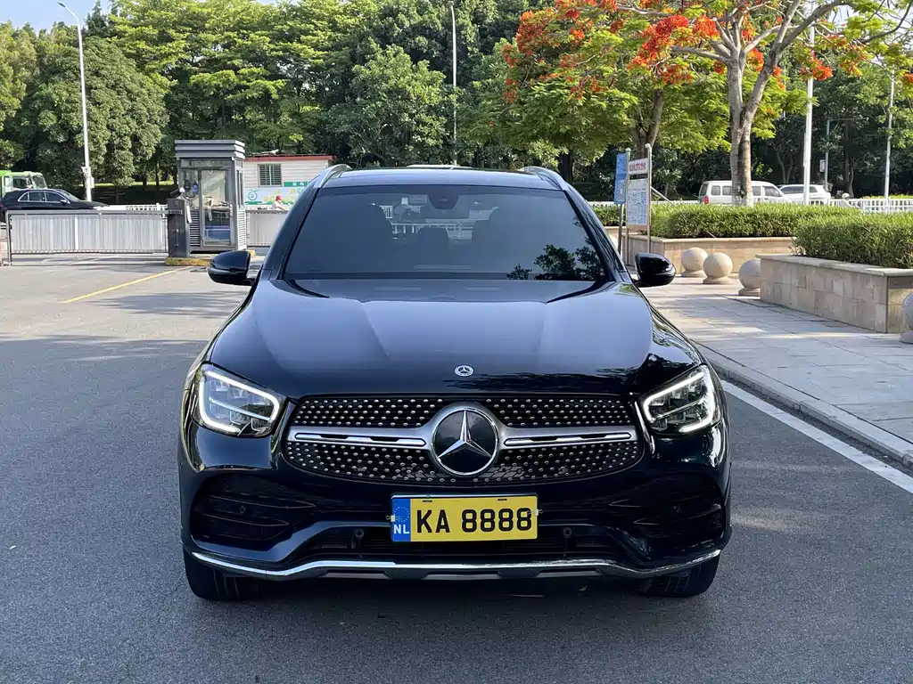 Mercedes-Benz GLC 2023
