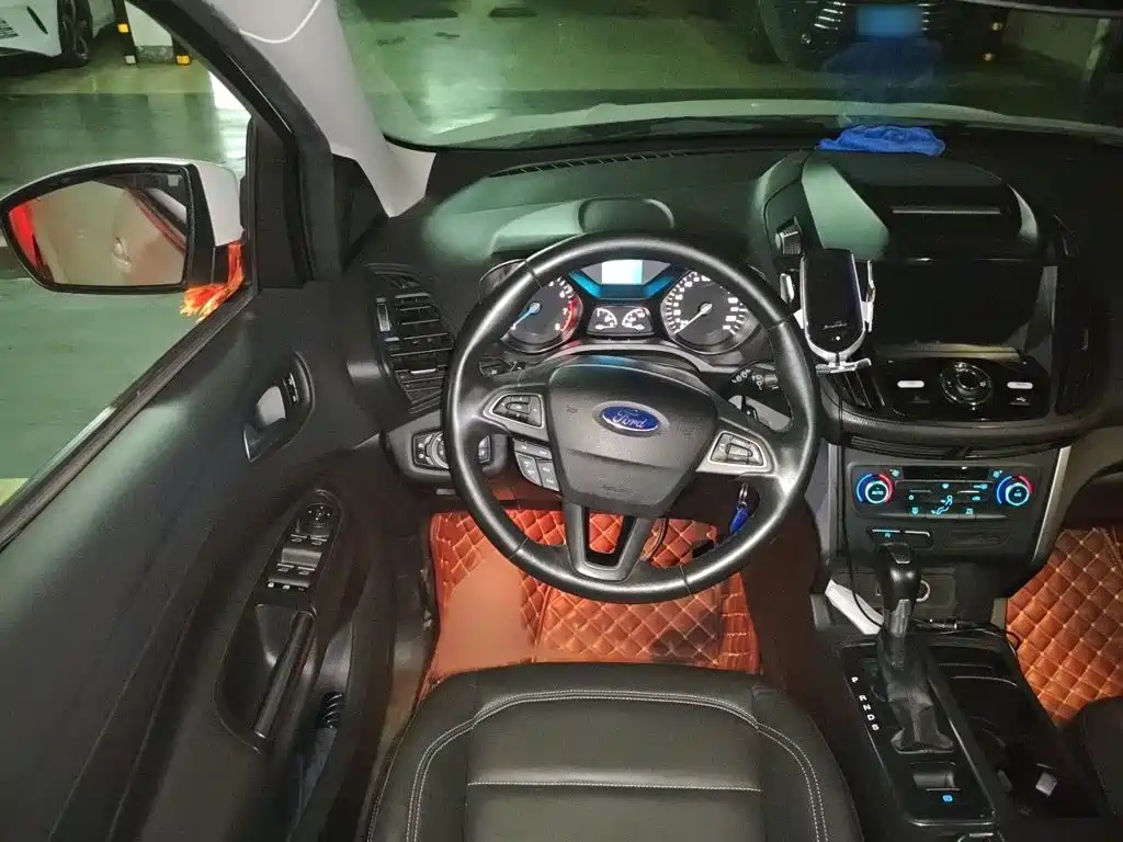 Ford Kuga 2017 — фото 3