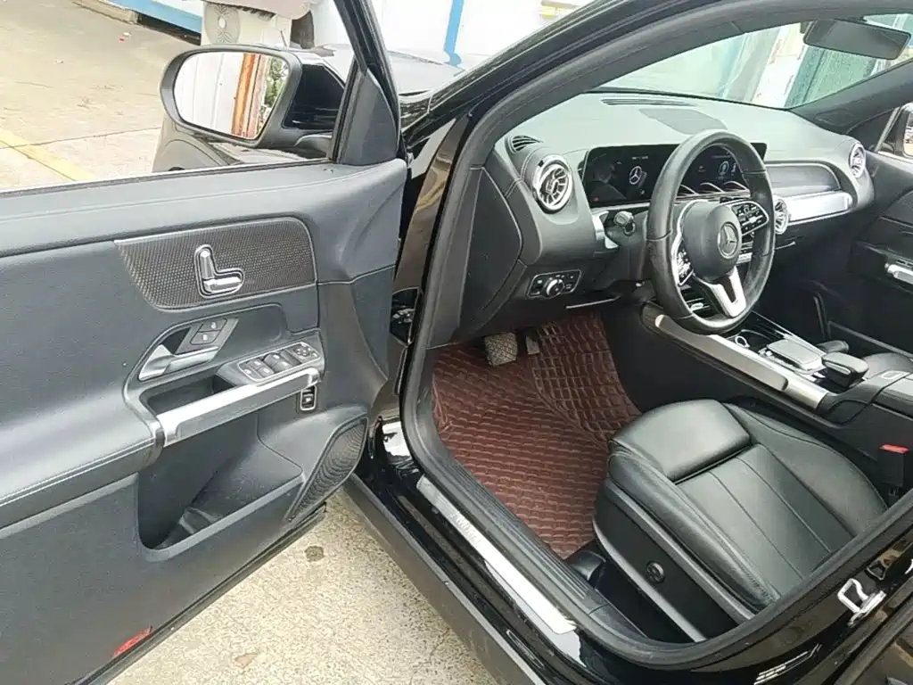 Mercedes-Benz GLB 2020 — фото 16