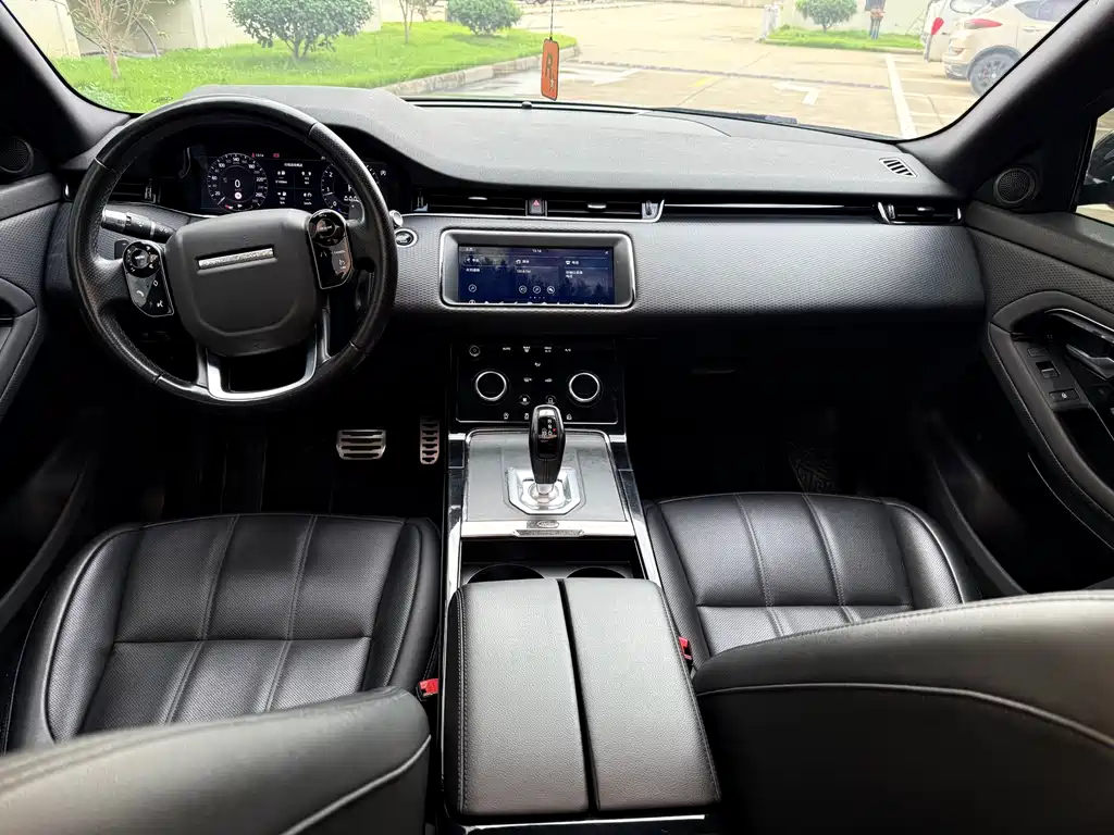 Land Rover Evoque 2021 — фото 6
