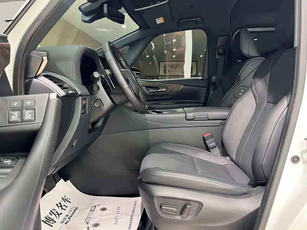 Toyota Alphard 2025 — фото 13