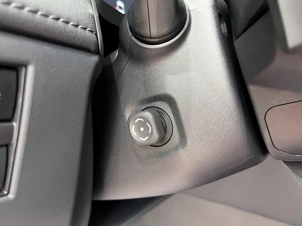 Toyota Alphard 2025 — фото 17