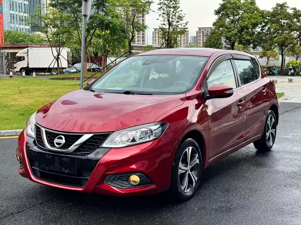 Nissan Tiida 2018 — фото 1