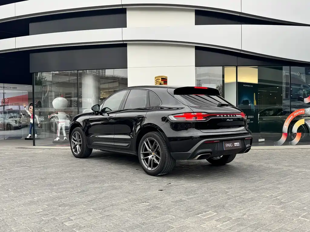 Porsche Macan 2023 — фото 6