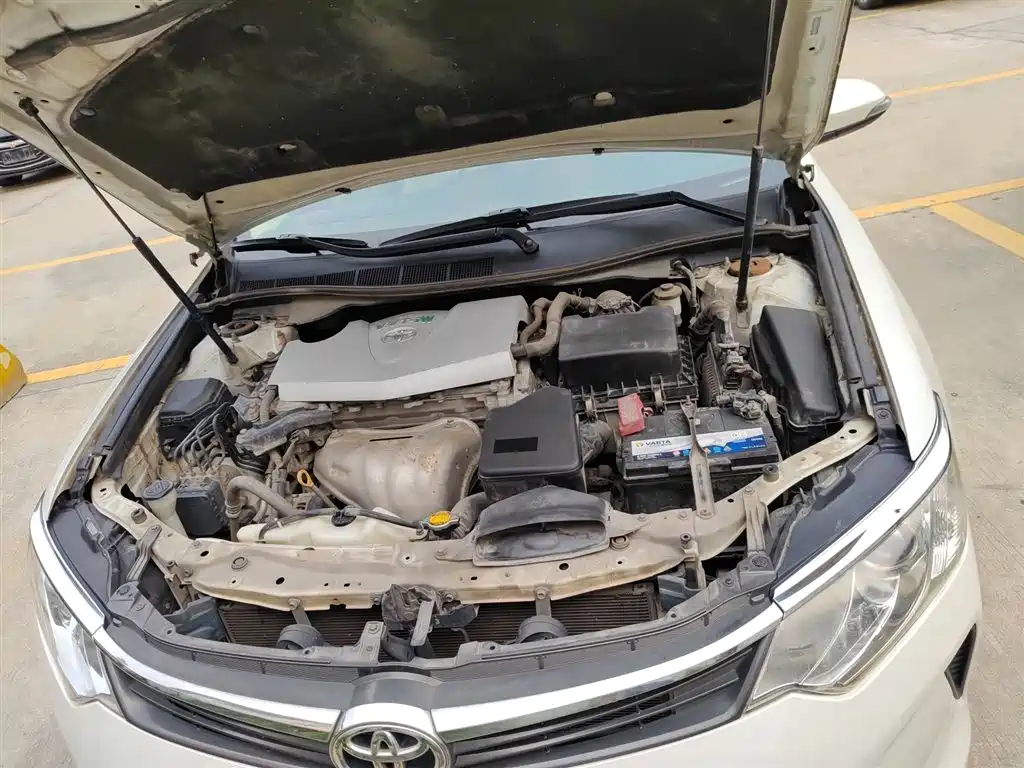 Toyota Camry 2015 — фото 16