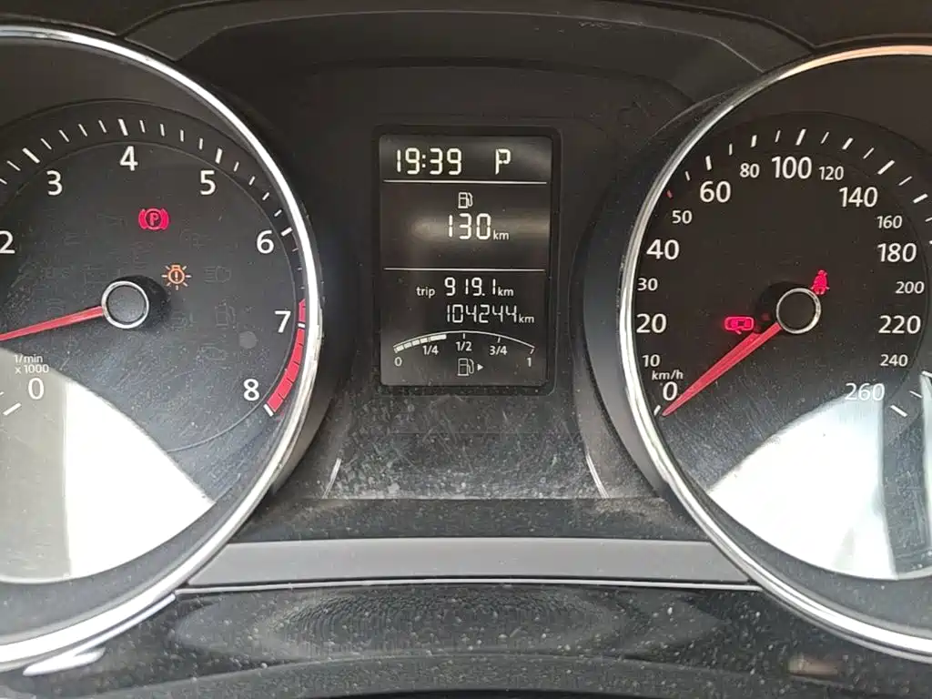Volkswagen Sagitar 2016