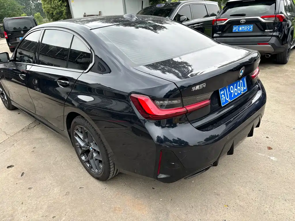 BMW 3 Series 2025