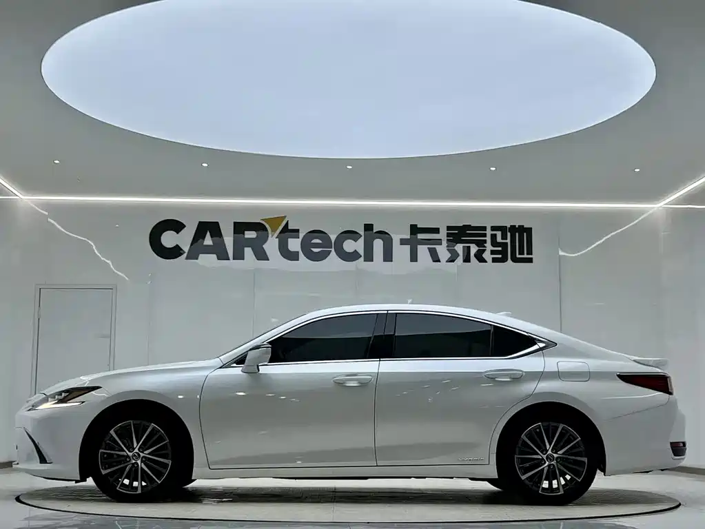 Lexus ES 2022 — фото 3