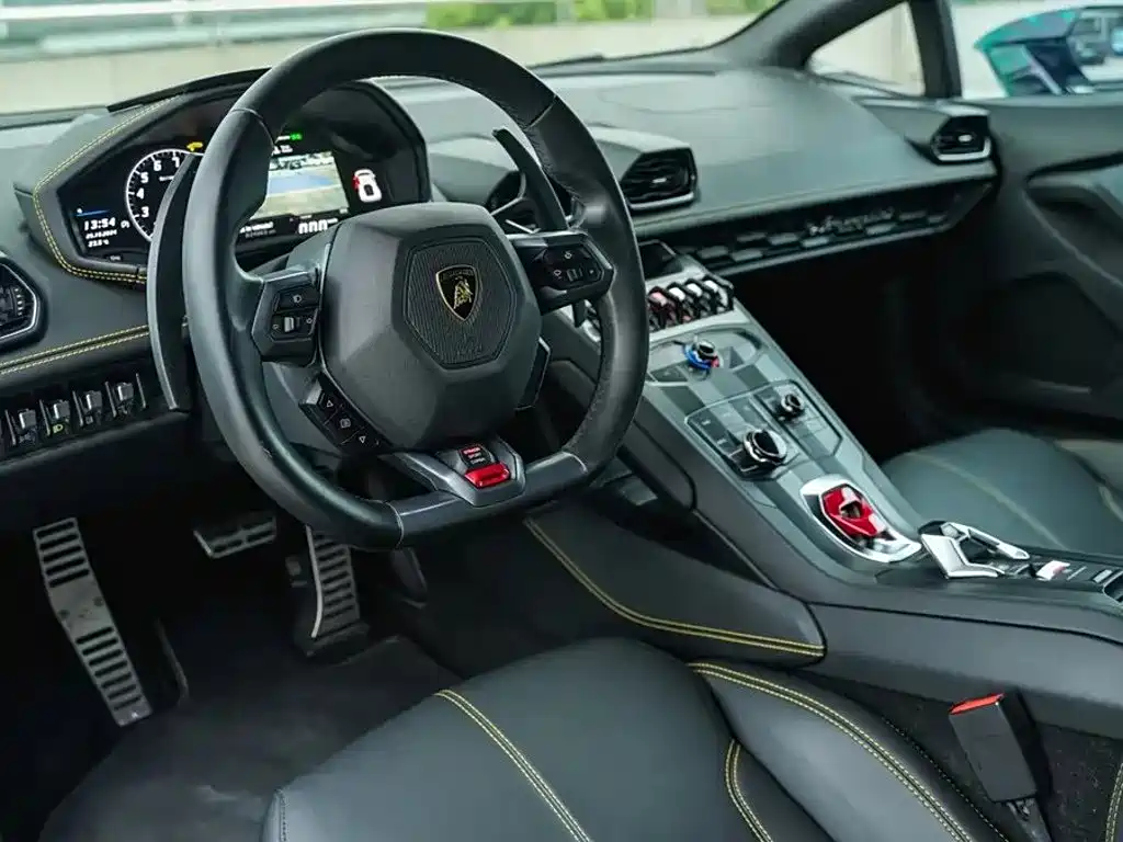 Lamborghini Huracan 2016 — фото 10